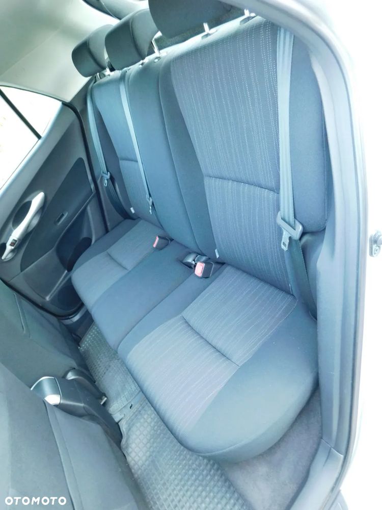 Toyota Auris 1.6 VVT-i Executive - 21