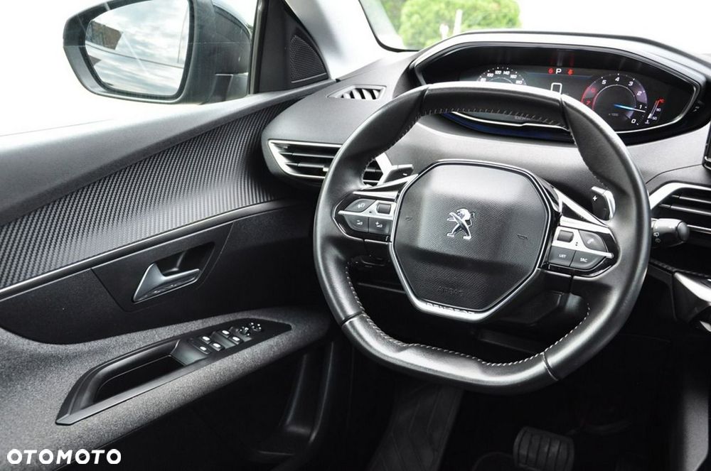 Peugeot 3008 - 31