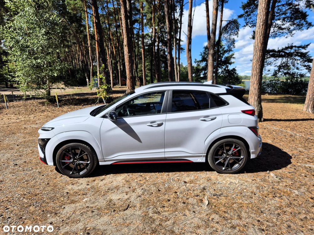 Hyundai Kona - 16