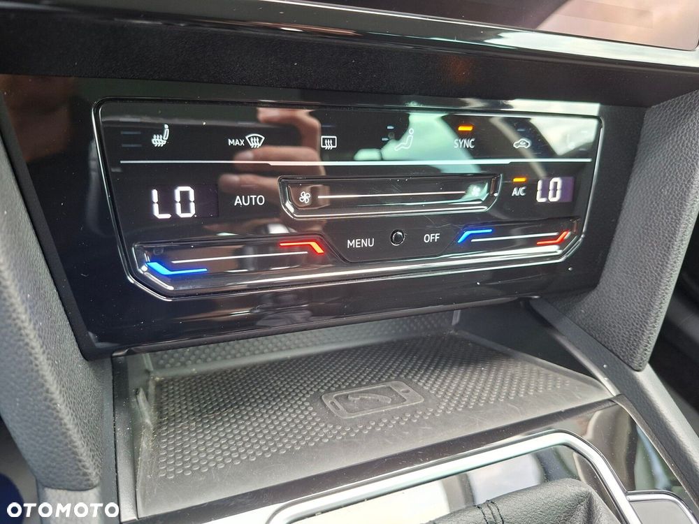 Volkswagen Passat - 13