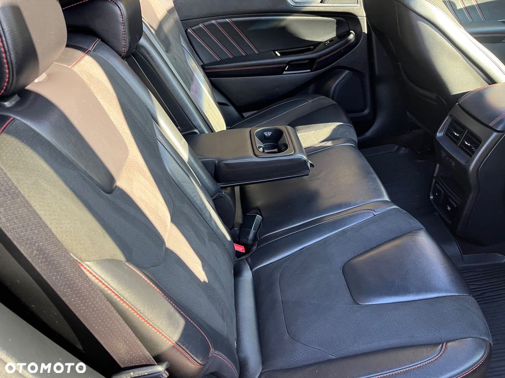 Ford Edge 2.0 EcoBlue Bi-Turbo 4x4 ST-LINE - 23