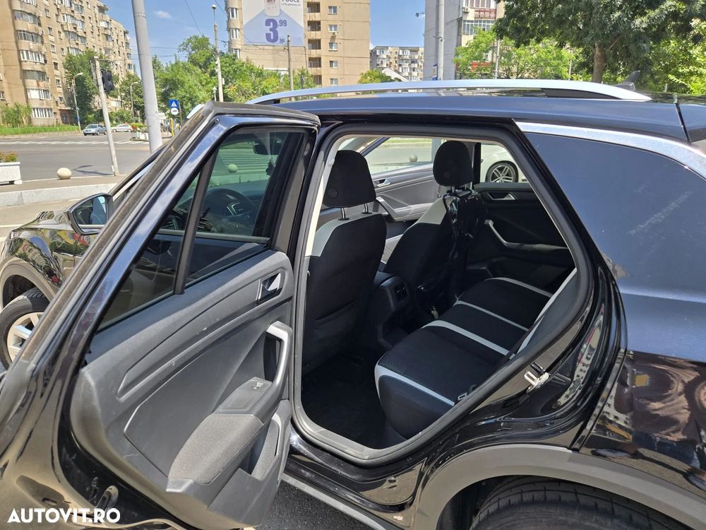 Volkswagen T-Roc 2.0 TDI 4Mot DSG Design - 12