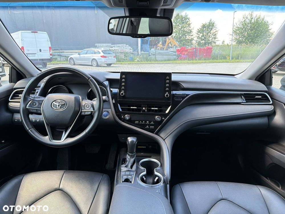 Toyota Camry 2.5 Hybrid Executive CVT - 12