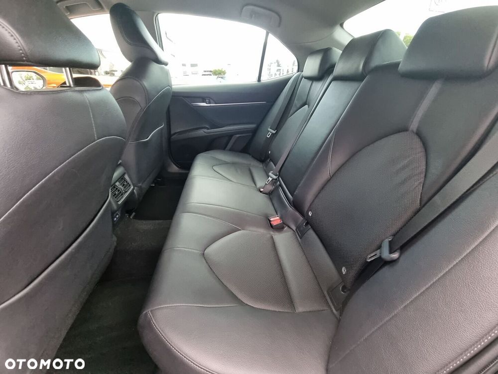 Toyota Camry 2.5 Hybrid Executive CVT - 13