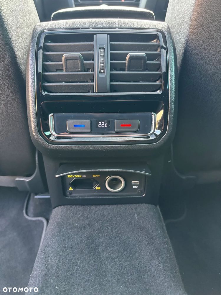 Volkswagen Passat 2.0 TDI SCR DSG Elegance - 31