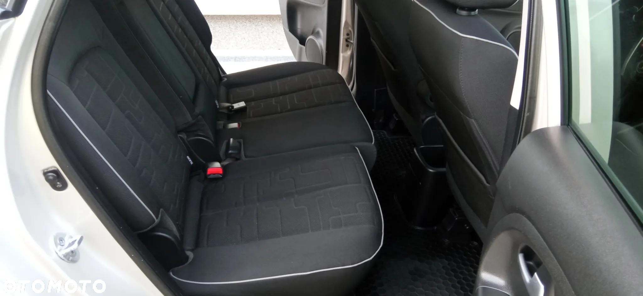Kia Venga - 18