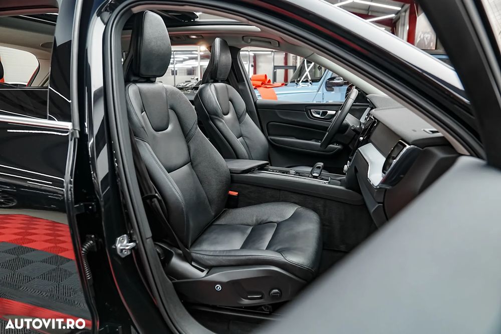Volvo XC 60 Recharge T6 Twin Engine eAWD Inscription Expression - 10
