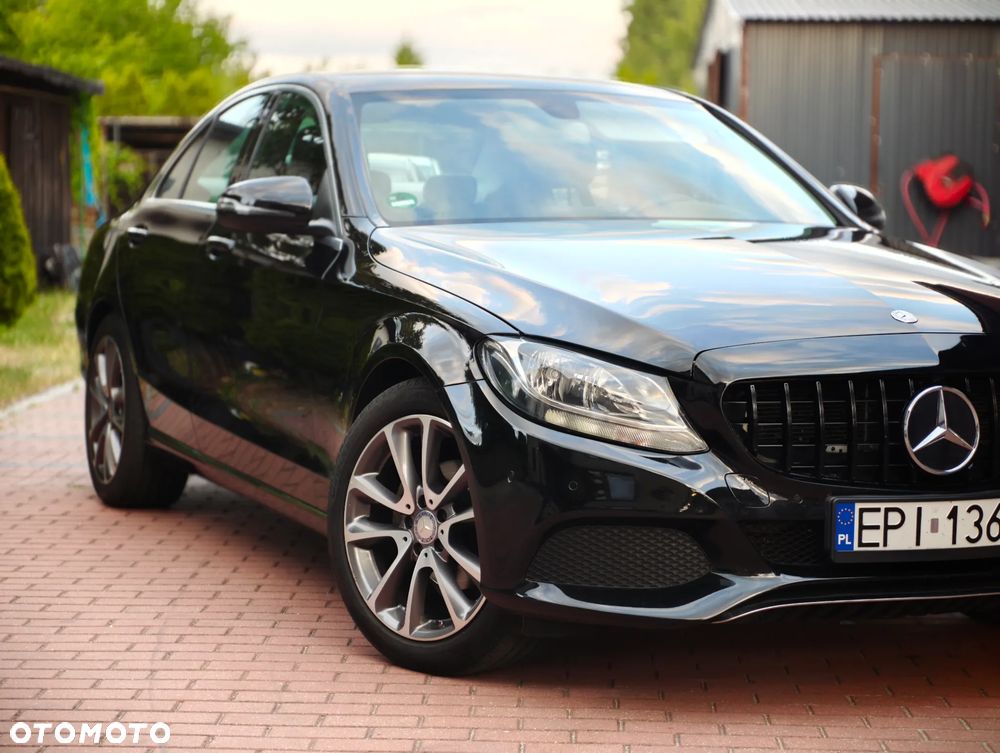 Mercedes-Benz Klasa C 180 7G-TRONIC - 32