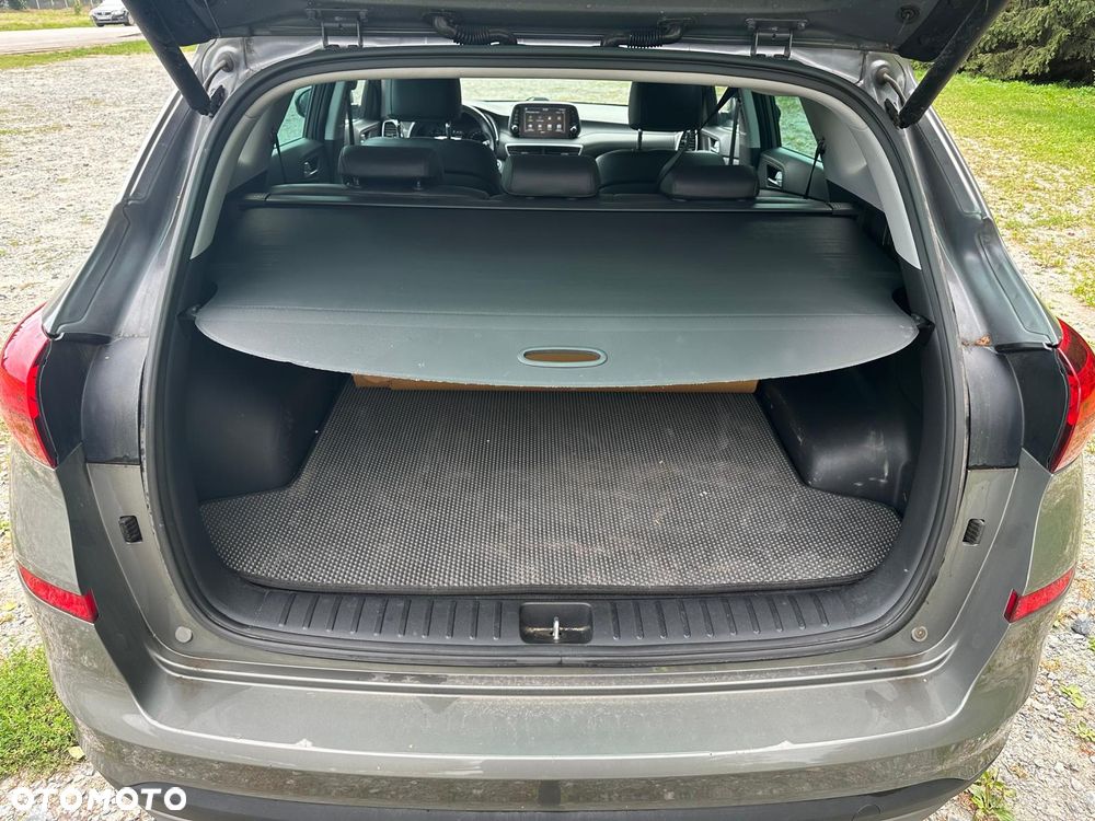 Hyundai Tucson 2.0 CRDi 48V Premium 4WD - 32