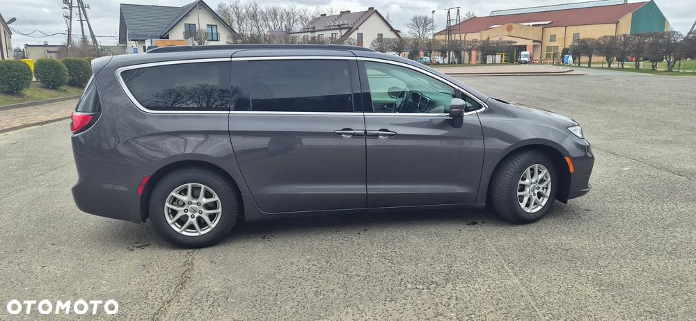 Chrysler Pacifica - 7