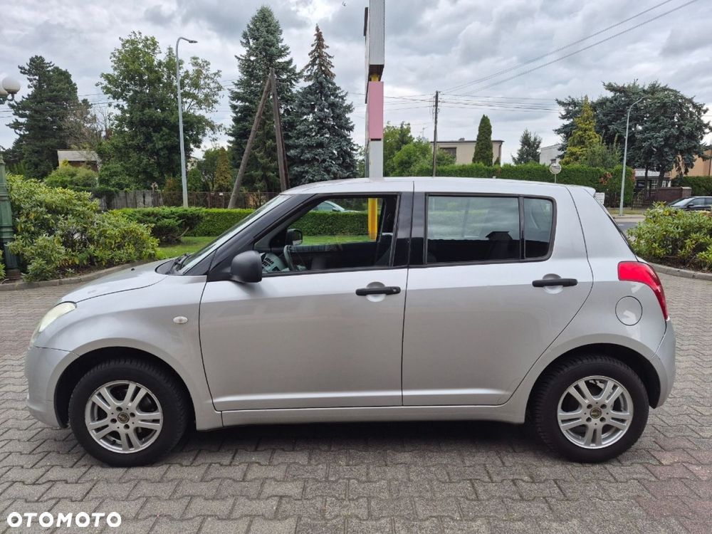Suzuki Swift - 2