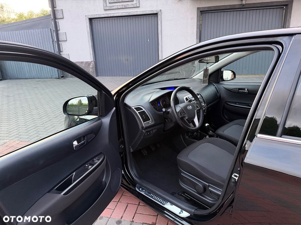 Hyundai i20 1.25 Wersja Jubileuszowa - 18