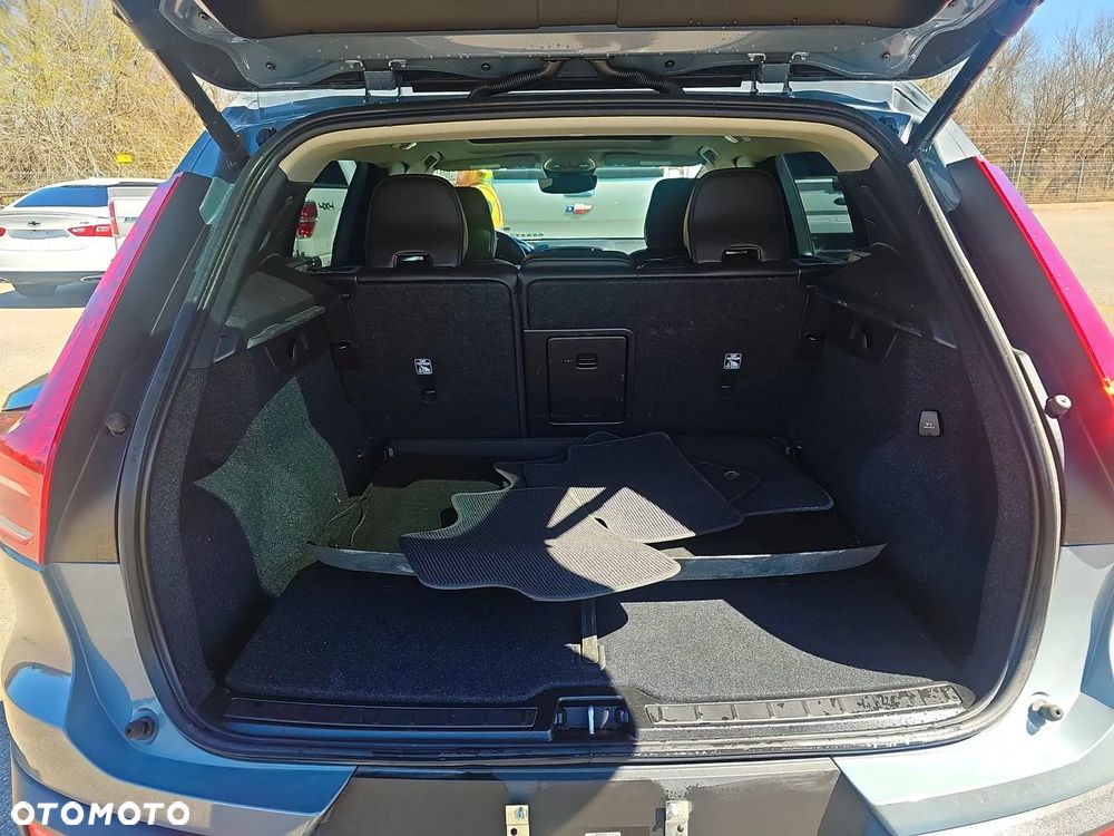 Volvo XC 40 B4 Ultimate Dark - 13