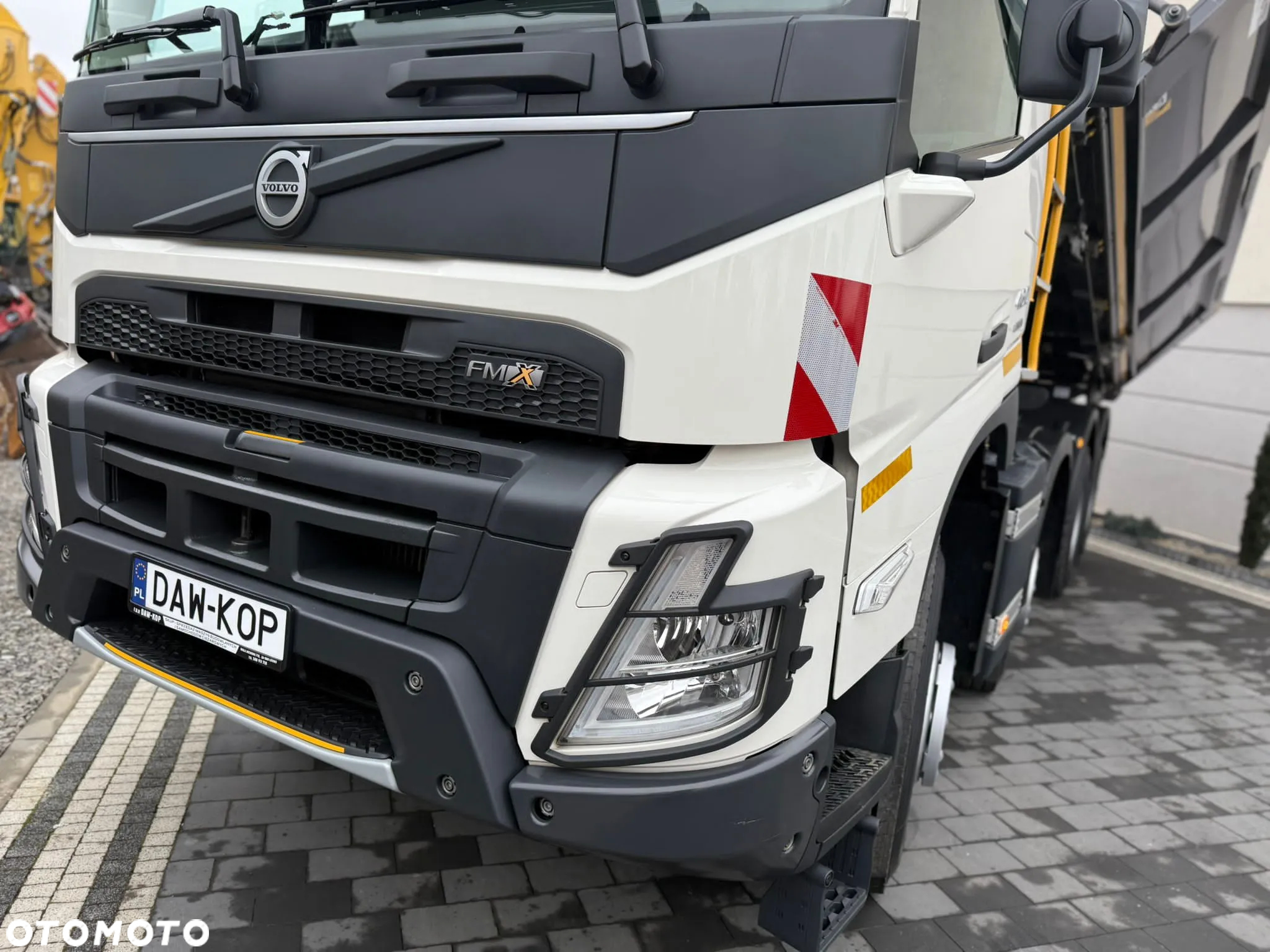 Volvo FMX / 460KM / HYDROBURTA / 71.000km / 8x4 / - 23