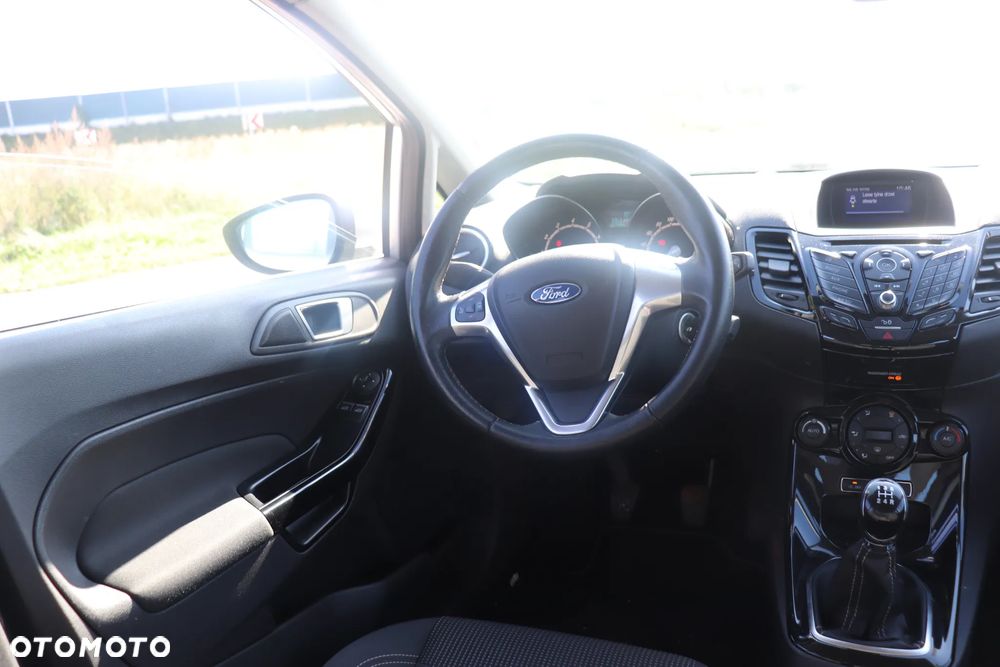 Ford Fiesta 1.0 EcoBoost Titanium - 20