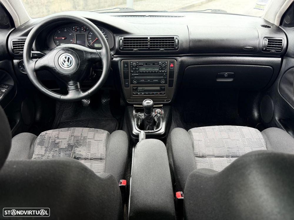 VW Passat 1.9 TDi Trendline - 13