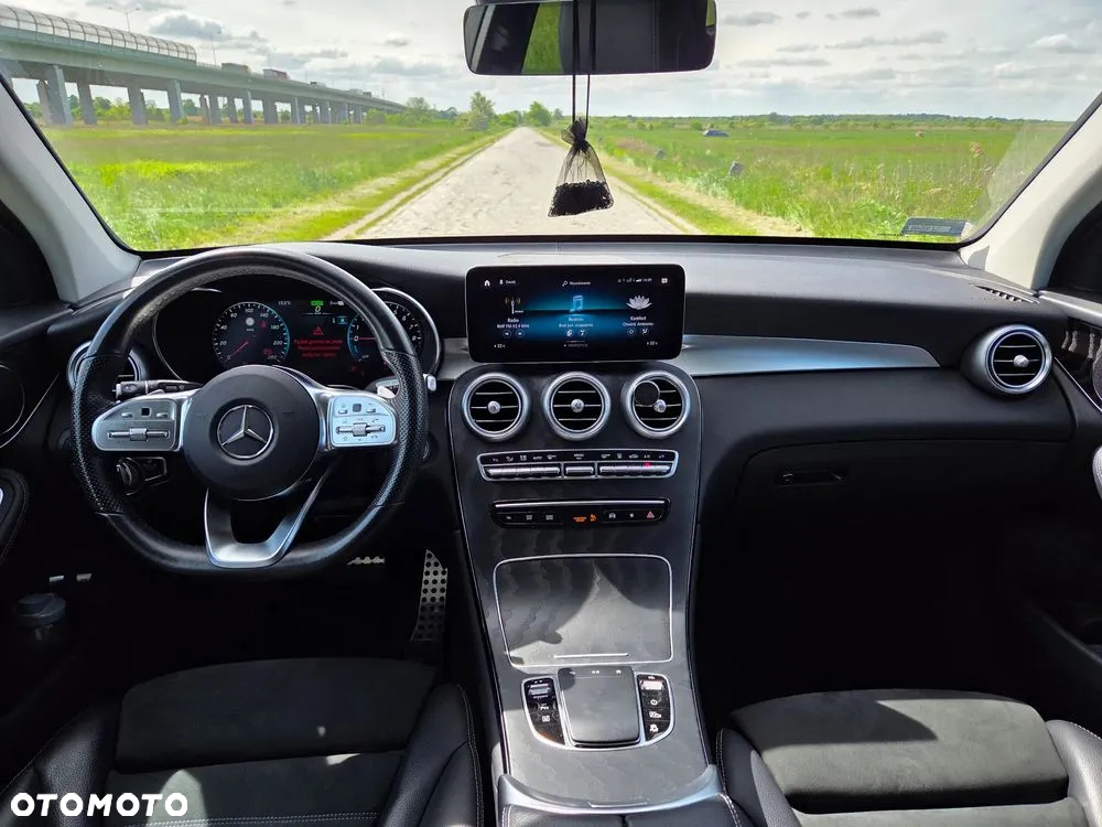 Mercedes-Benz GLC 300 e 4-Matic Business Edition - 9