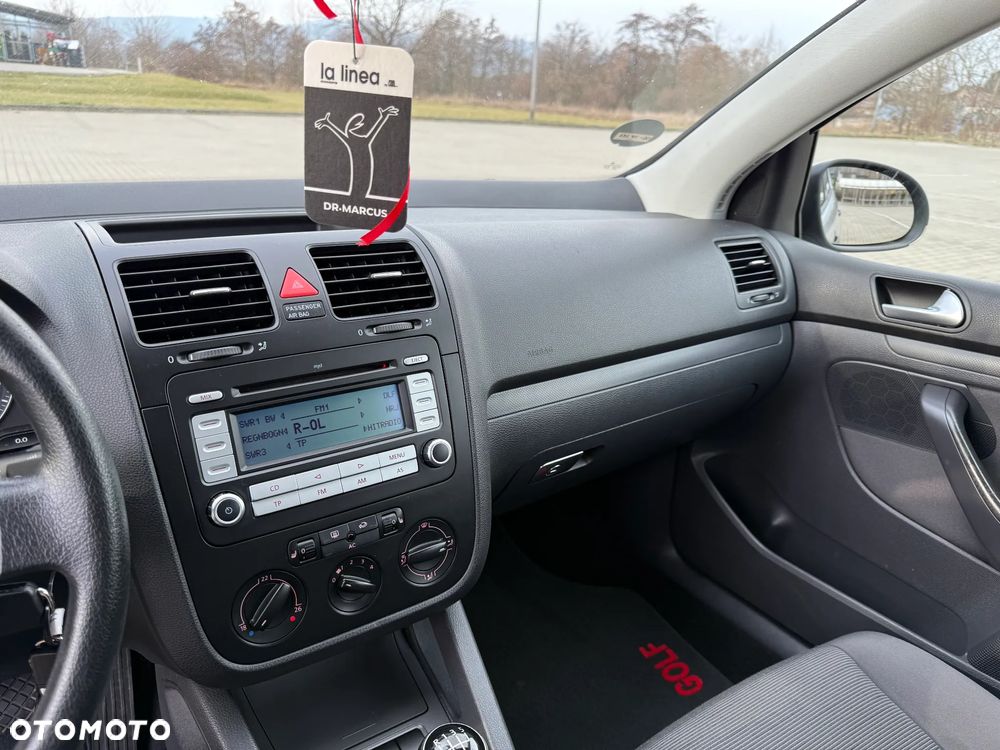 Volkswagen Golf 1.9 TDI DPF Edition BlueMotion - 34