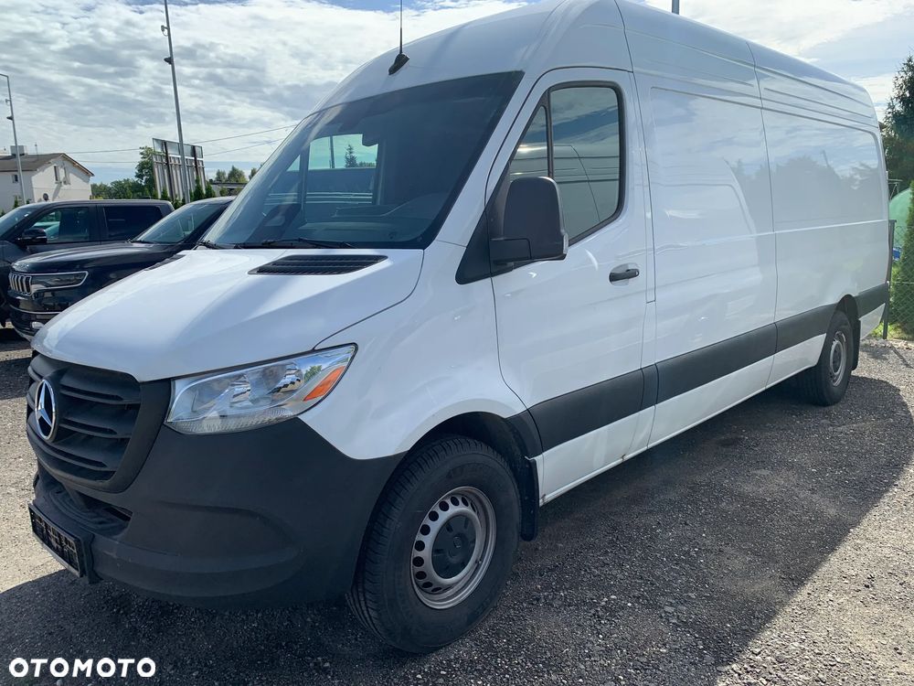 Mercedes-Benz Sprinter - 23
