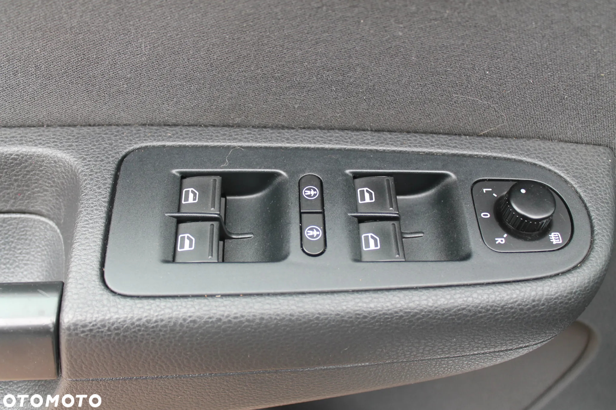 Volkswagen Sharan 2.0 TDI BlueMotion Technology Comfortline - 14