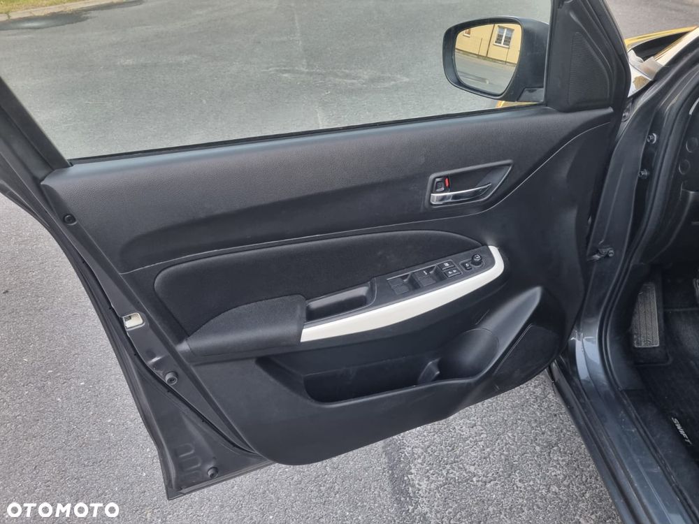 Suzuki Swift 1.2 Dualjet Hybrid Comfort - 37