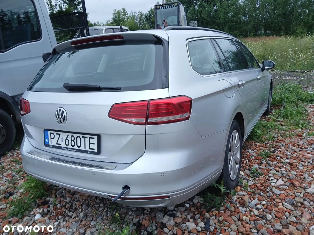 Volkswagen Passat 2.0 TDI SCR Highline DSG - 4