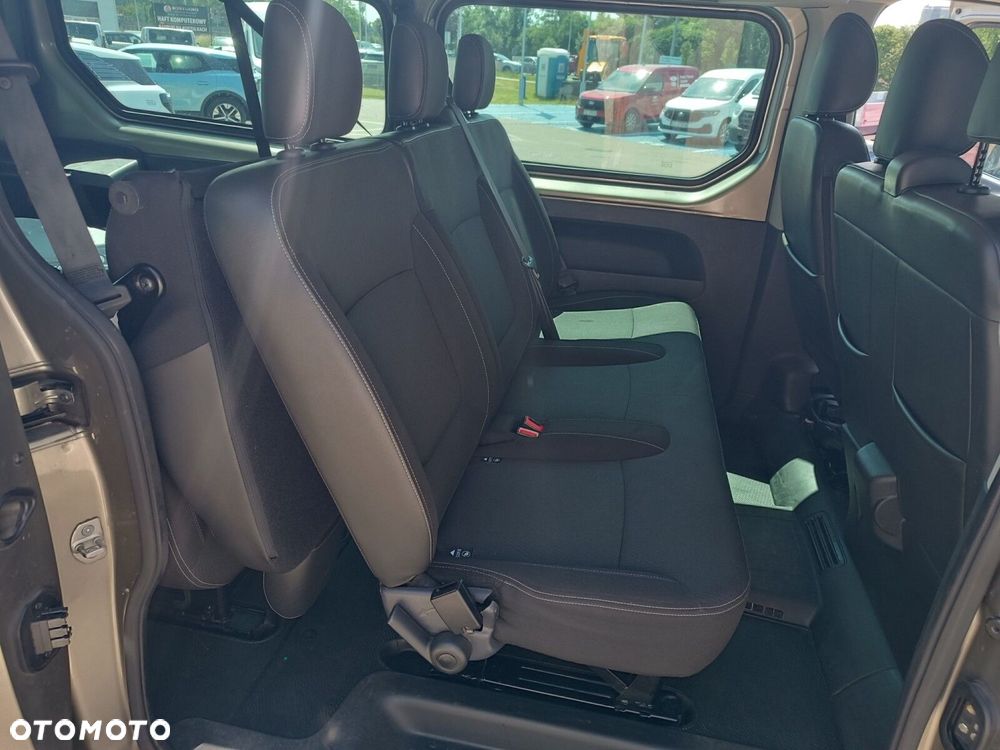Renault Trafic - 15