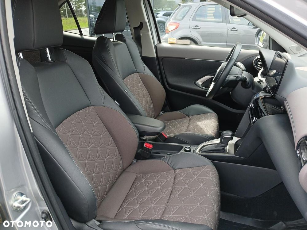 Toyota Yaris Cross Hybrid 1.5 Executive 4x4 - 19