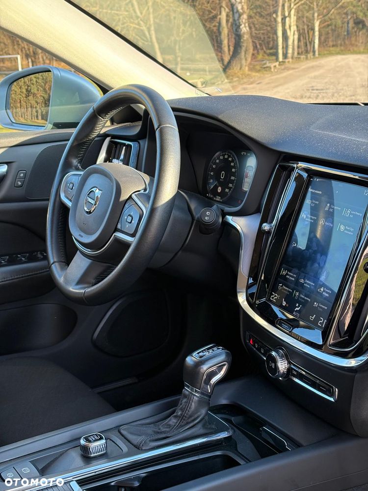 Volvo V60 D3 Momentum - 20