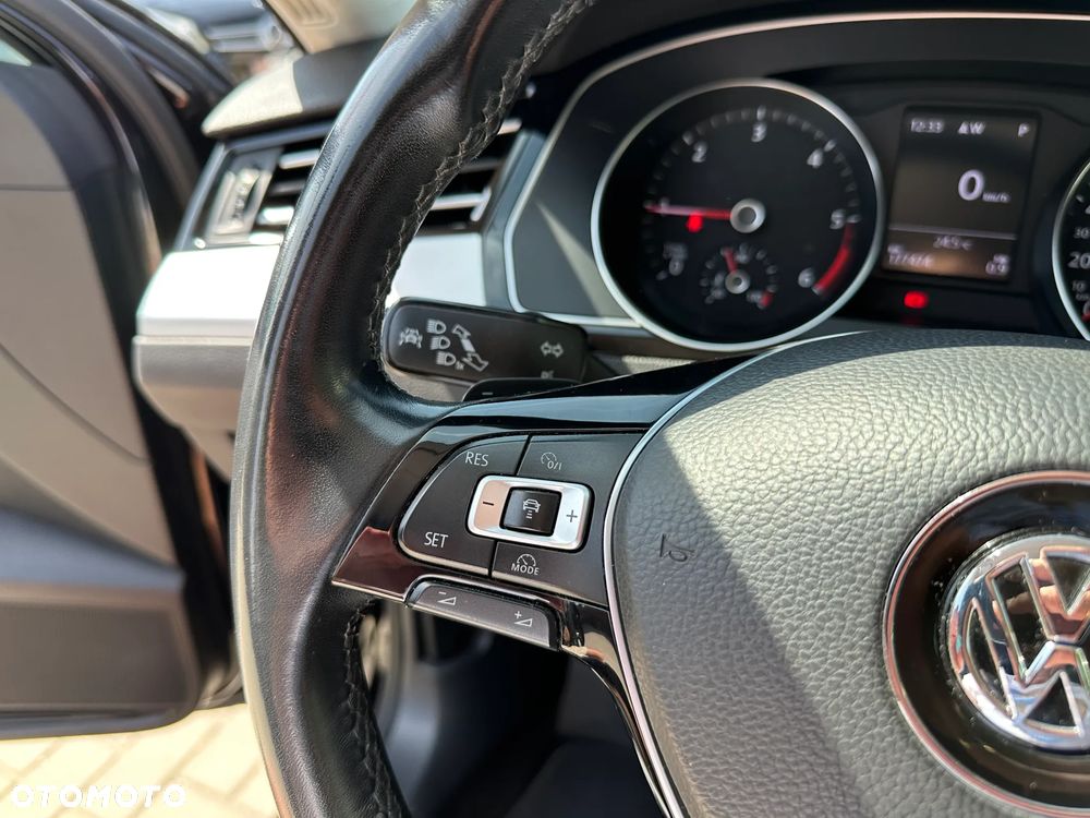 Volkswagen Passat Variant - 10