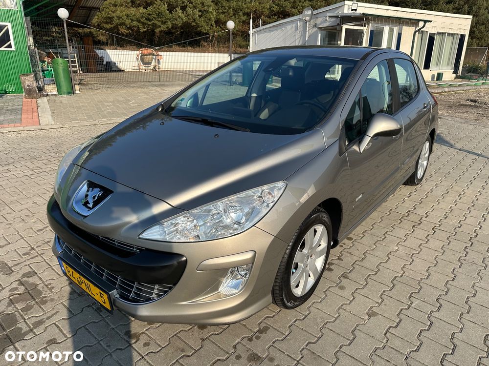 Peugeot 308 120 VTi Millesim 200 - 28