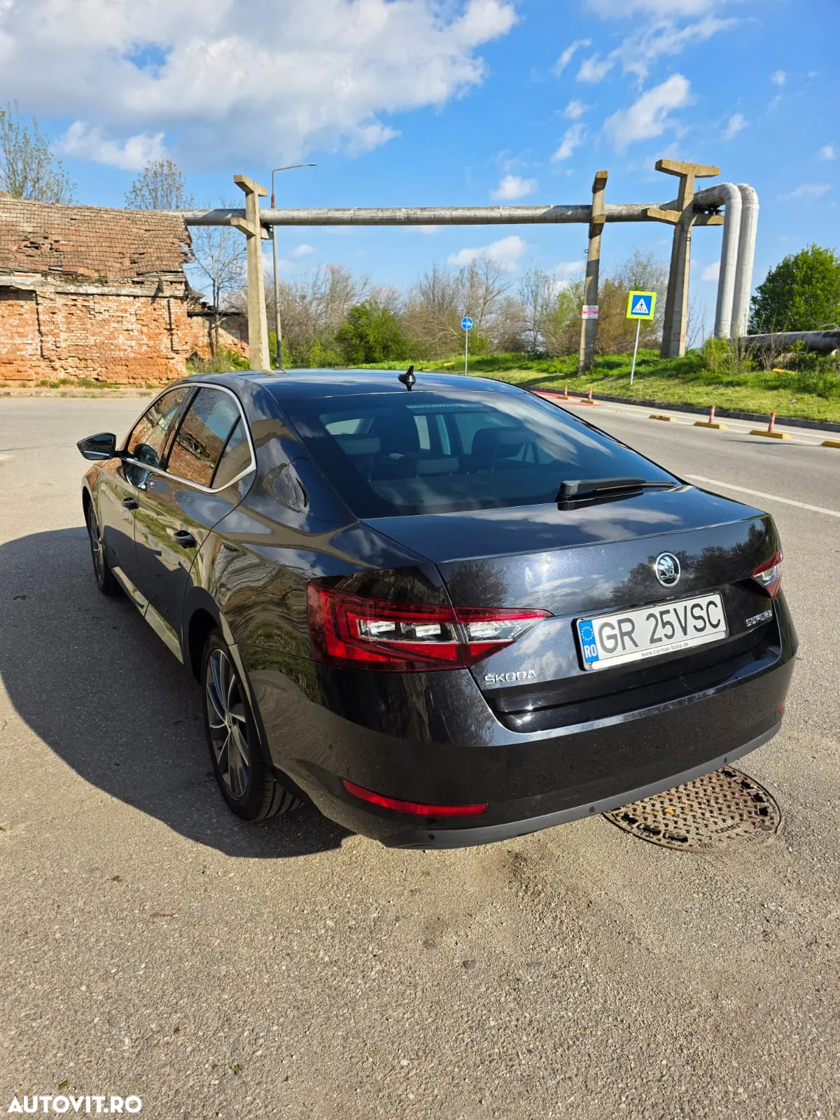 Skoda Superb 2.0 TDI DSG Active - 3