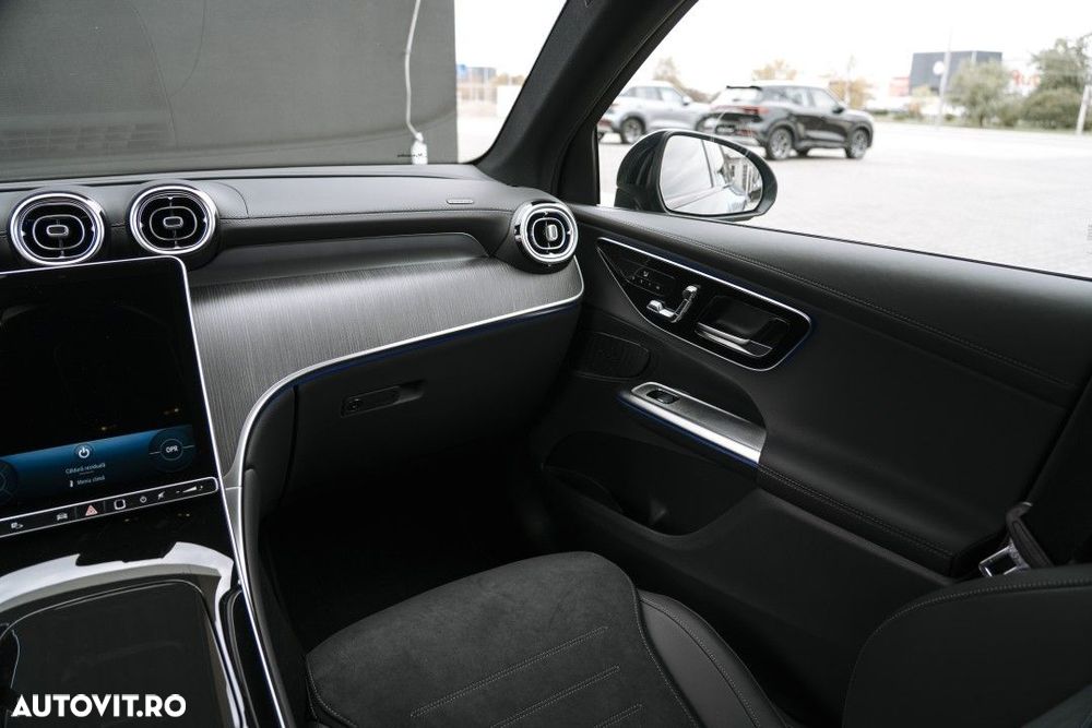 Mercedes-Benz GLC - 21