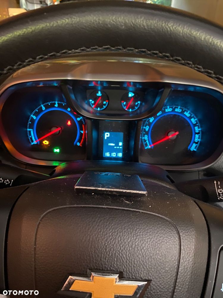 Chevrolet Orlando - 36