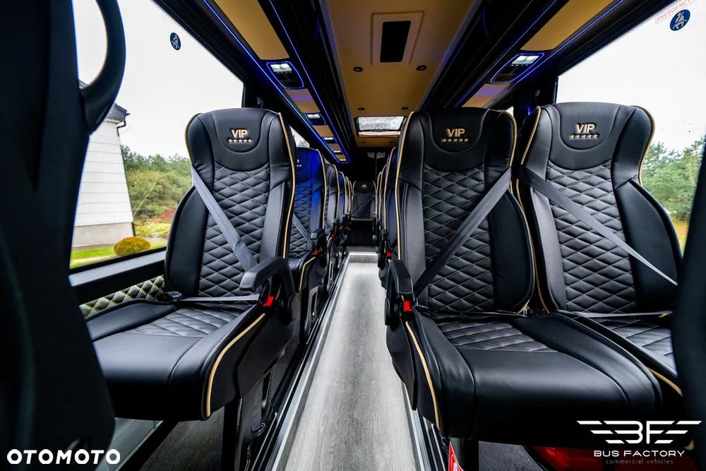 Mercedes-Benz Sprinter 519 BUS FACTORY Tourist Line 4x4 - 14