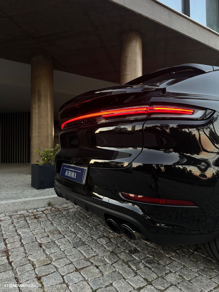 Porsche Cayenne Coupé E-Hybrid Tiptronic S Black Edition - 2