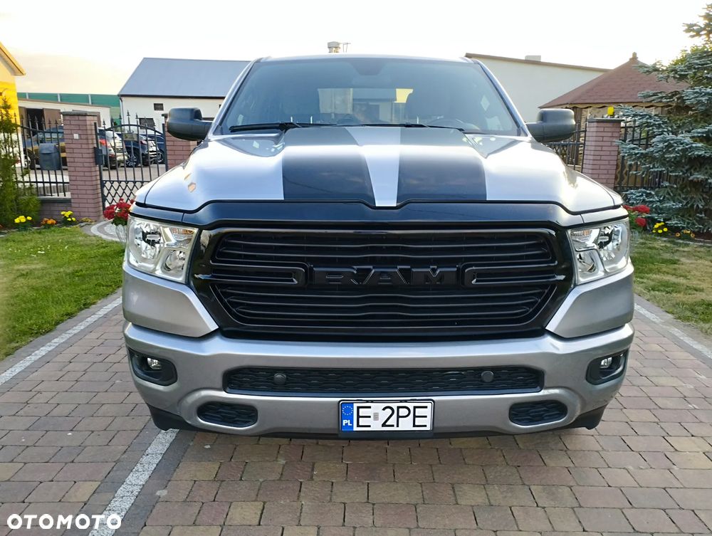Dodge RAM - 12