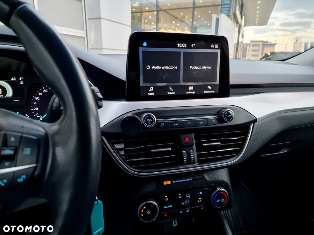 Ford Focus SW 1.0 EcoBoost Titanium - 10