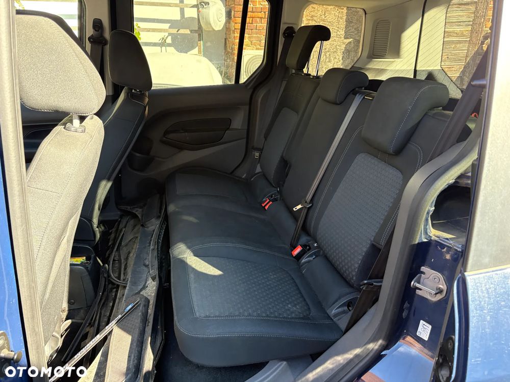 Ford Transit Connect - 11