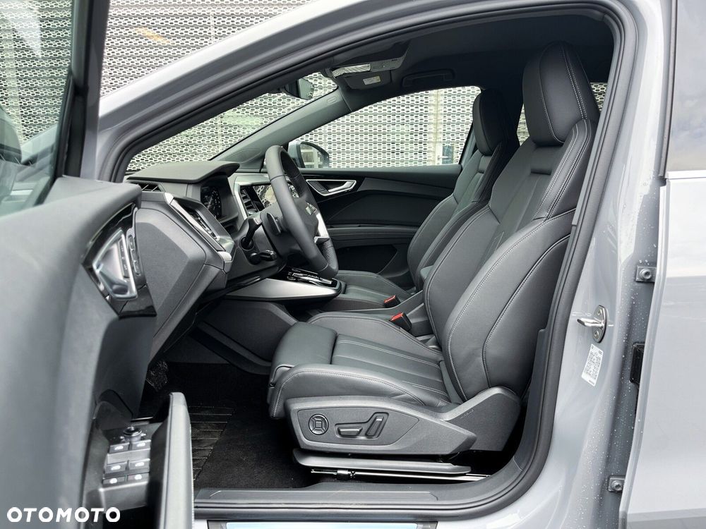 Audi Q4 e-tron - 18