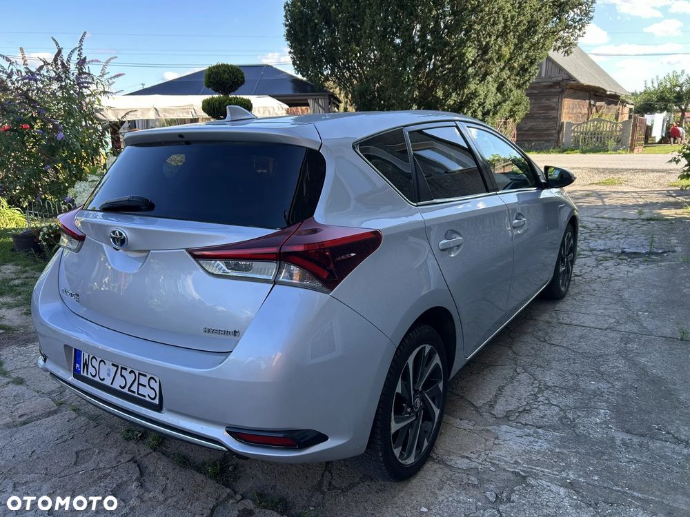 Toyota Auris - 10