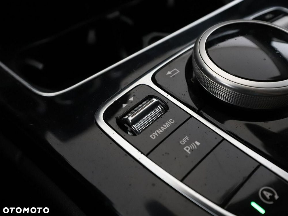Mercedes-Benz Klasa C 180 (BlueTEC) d 7G-TRONIC Avantgarde - 30