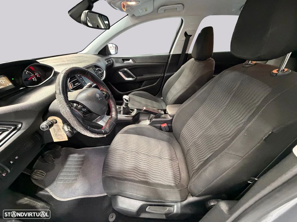 Peugeot 308 SW - 18