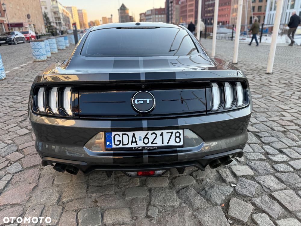 Ford Mustang - 3