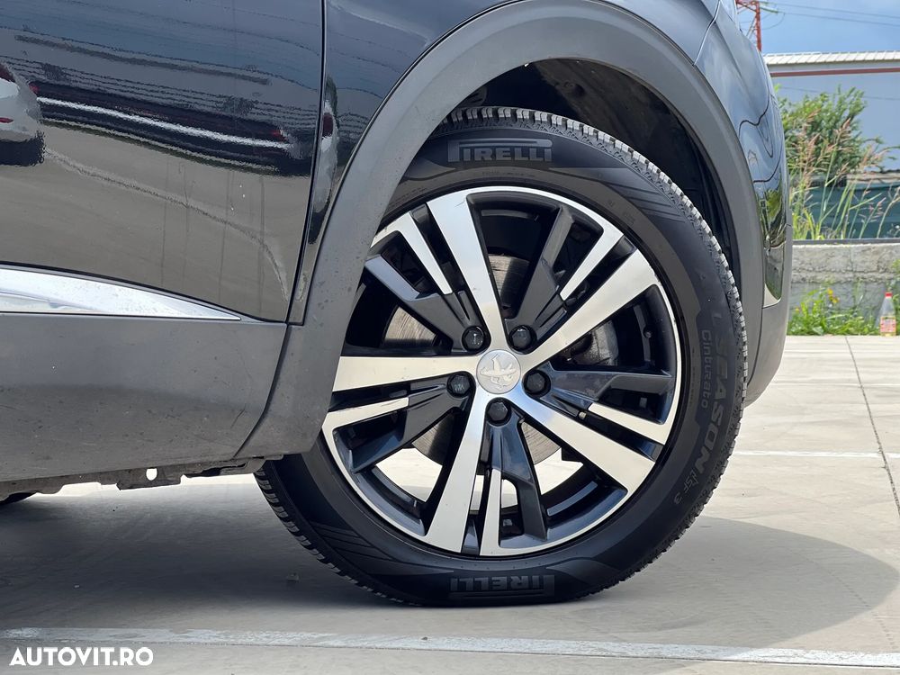 Peugeot 3008 PureTech 130 Stop & Start GPF EAT8 Allure - 5