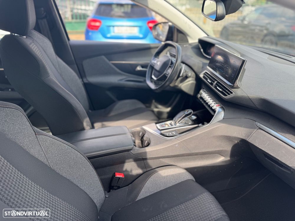 Peugeot 3008 1.5 BlueHDi Allure Pack EAT8 - 5