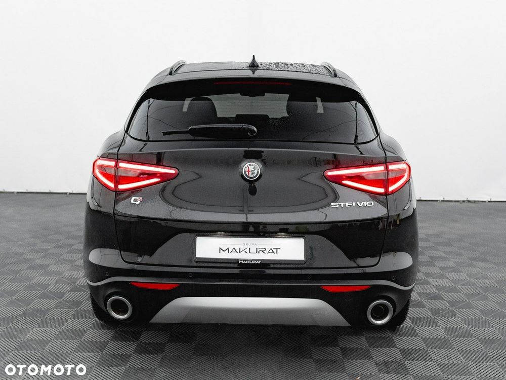 Alfa Romeo Stelvio 2.0 Turbo Super Q4 - 11