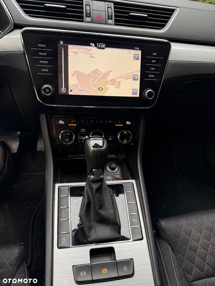 Skoda Superb 2.0 TDI Style DSG7 - 21