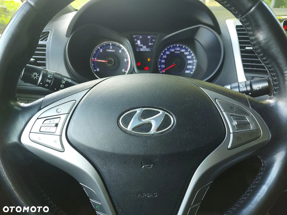 Hyundai ix20 - 10