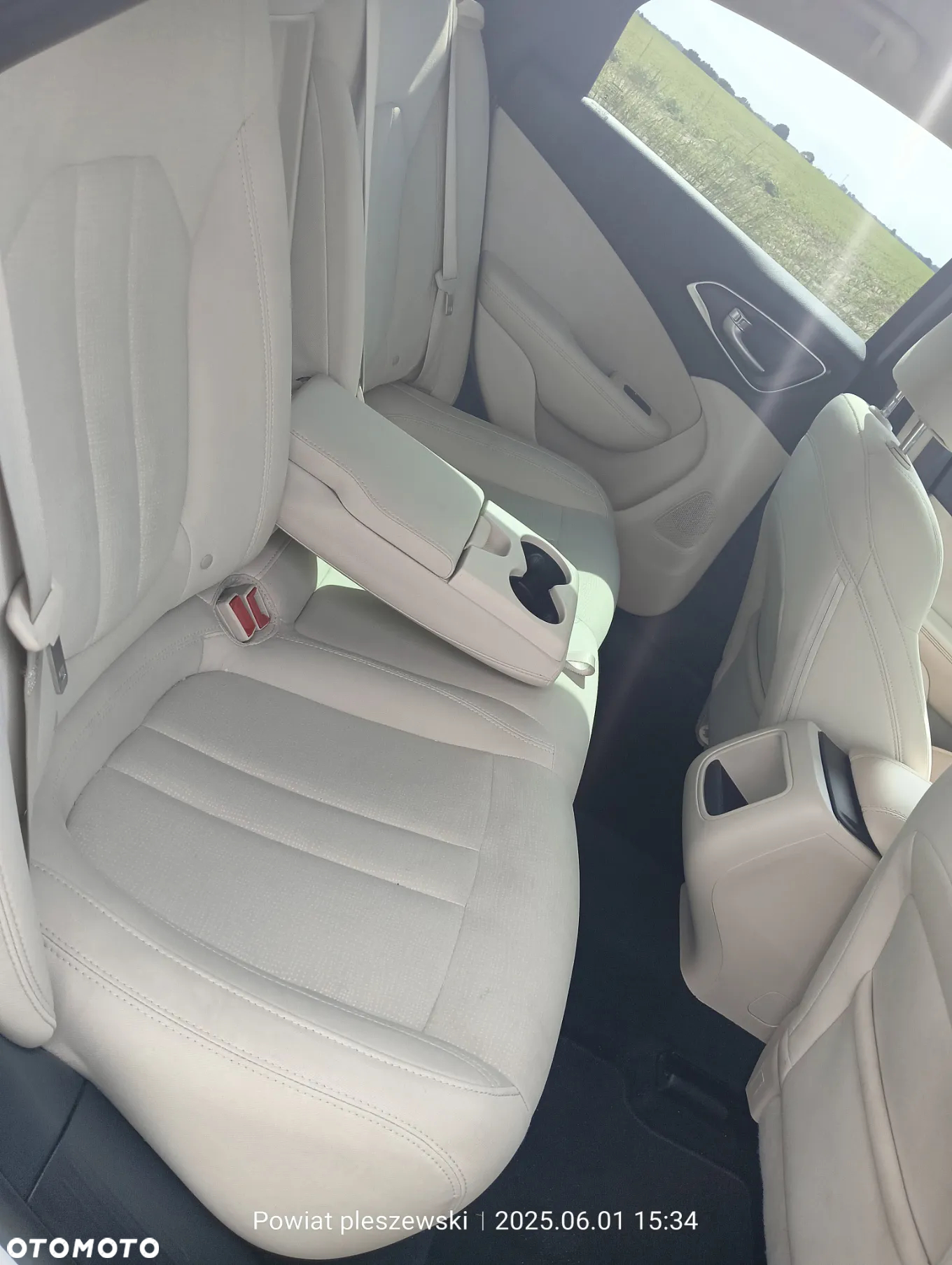 Chrysler 200 - 16